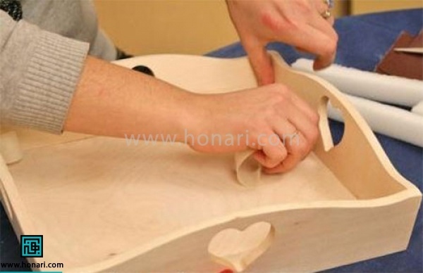 دکوپاژ روی سینی چوبی با ترانسفر