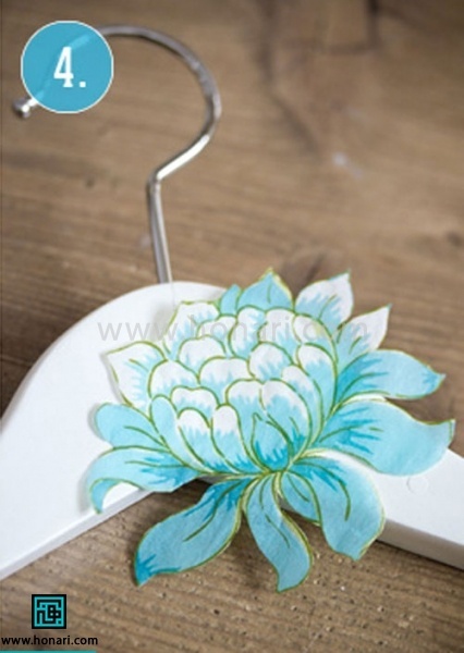  آموزش دکوپاژ روی چوب لباسی