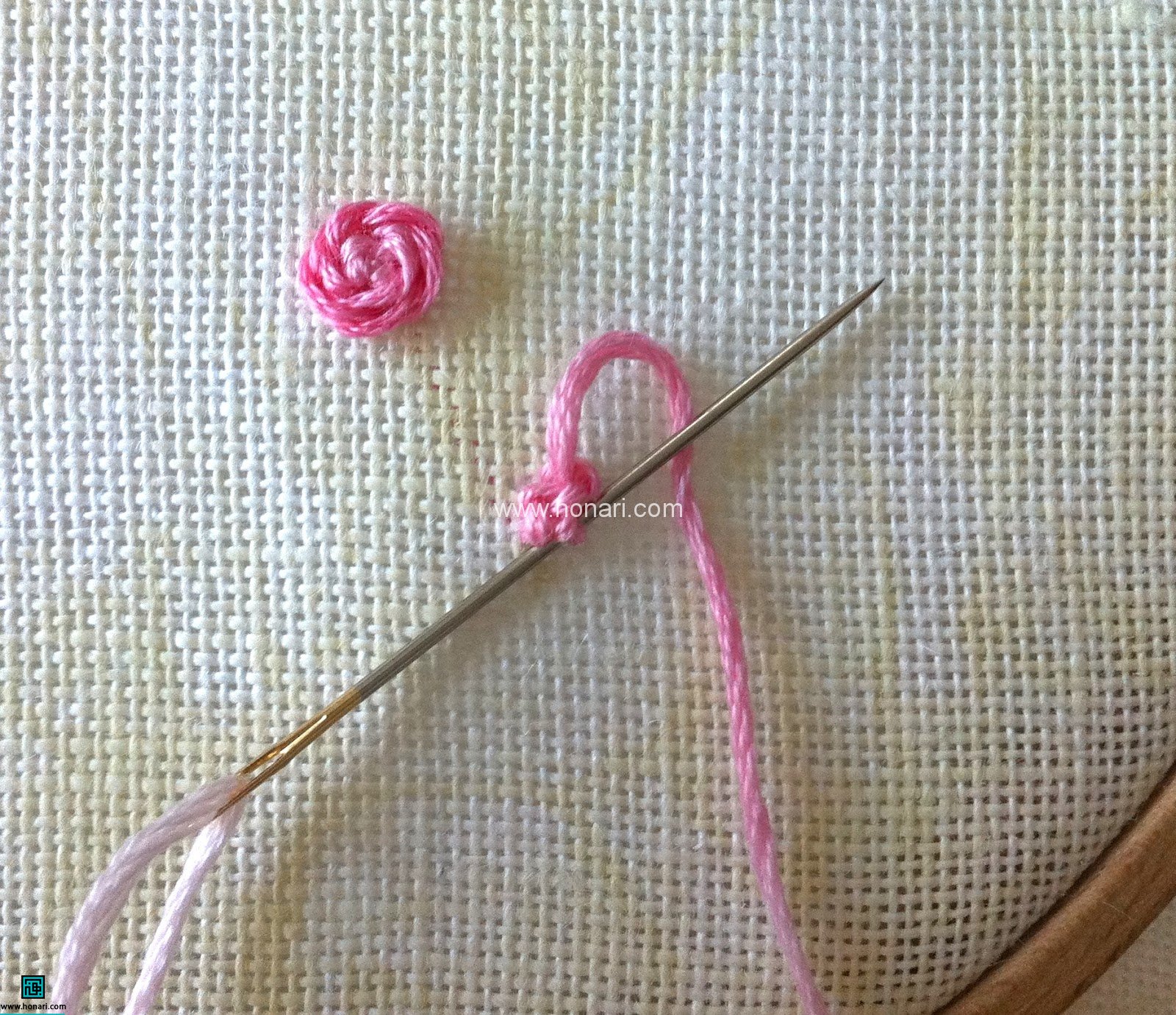 دوخت گل رز گلدوزی