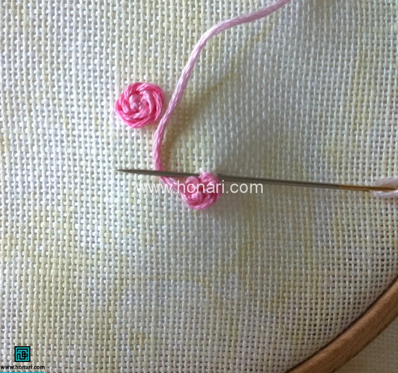 آموزش گلدوزی گل رز ساده