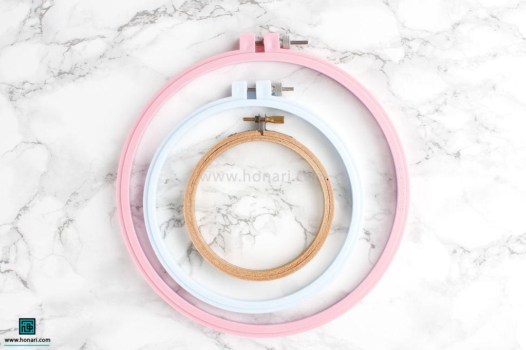 گلدوزی روی کارگاه